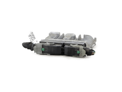 Calculateur moteur - Opel MERIVA B PH.1 - 55579719 - Y0-7198R