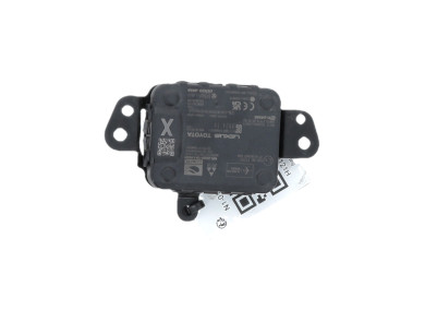 Anti-collision radar used - Toyota YARIS - 8821052130