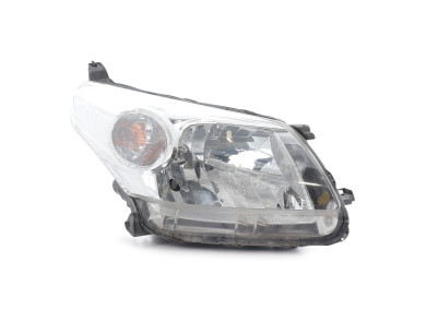 Phare avant gauche occasion - Toyota URBAN CRUISER - 8117052C20