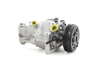 A/C Compressor - Nissan MICRA V - 92600-00Q0E - T1-6442M