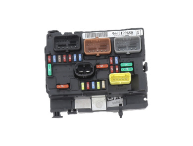 Boitier BSM - Citroen C3 II PH.2 - 9667199680 - S1-7270S