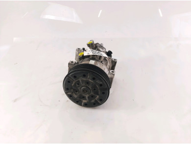Compresseur de climatisation - Toyota AVENSIS II PH.2 - 8831005120 - C1-0154L