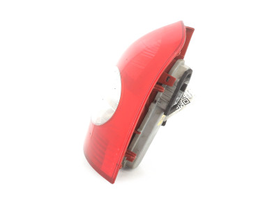 Feu arrière droit - Renault CLIO II PH.2 - 7700410518 - C1-7862X