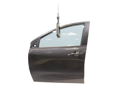 Left front door used - Toyota YARIS - 67002K0020