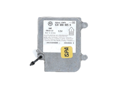 Airbag control unit - Volkswagen POLO IV PH.1 - 1C0909605P016 - R1-5145Z