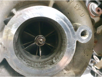 Moteur type F9Q872 - Renault SCENIC III PH.1 - W1-8667Q