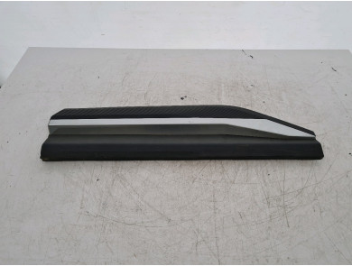 Left rear door trim used - Renault SCENIC - 828211413R