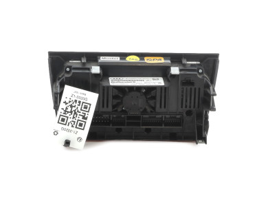 Heating control panel used - Audi Q3 - 8U0 820 043 F XHA