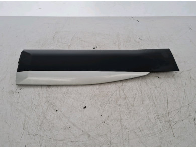 Bandeau de porte arrière droit occasion - Peugeot 2008 - 98 376 372 YS