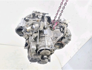Gearbox type DRW - Volkswagen GOLF IV - X0-8352P