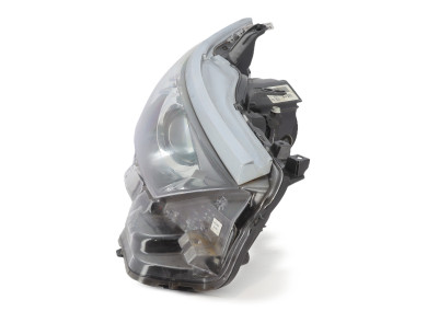 Right headlight used - Toyota AURIS - 8113002K30