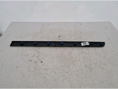 Left front door trim - Renault KANGOO EXPRESS II PH.2 - Blanc - 808217463R - G1-5571V