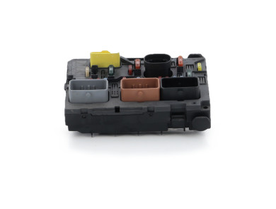 Boitier BSM - Peugeot 207 - 9664055780 - V1-6107B