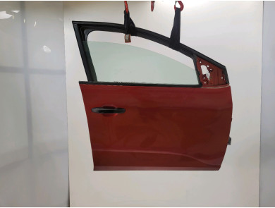 Right front door  used - Dacia SANDERO - 801004600R