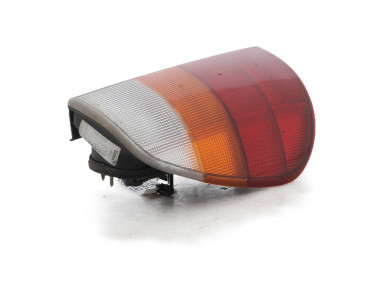 Feu arrière droit - Seat INCA - 6K9945112 - H0-3200K