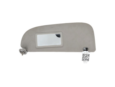 Right sun visor