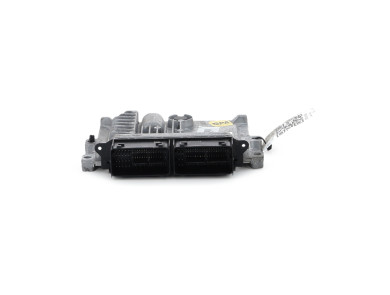 Calculateur moteur - Ford FOCUS III PH.2 - 2037011 - W1-4152M