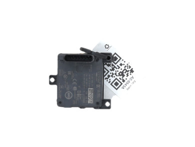 Anti-collision radar used - Volkswagen GOLF - 5WA907572B
