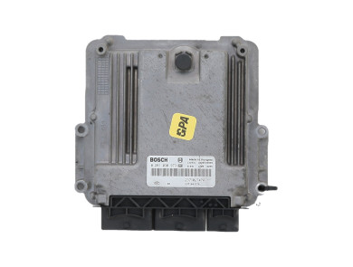 Calculateur moteur - Renault CLIO IV PH.1 - 237102747R - E0-5833B