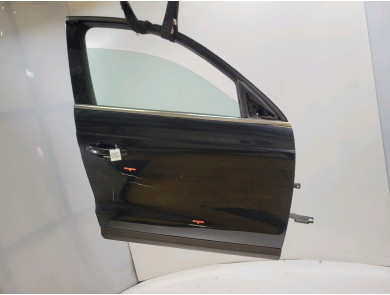 Right front door  used - Audi Q3 - 8U0831052C