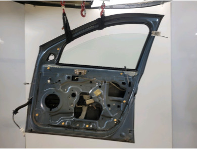 Right front door - Dacia DUSTER I PH.1 - Bleu Fonce - 801007358R - I1-9161X