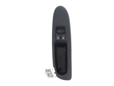 Platine de commande lève-vitre gauche - Renault CLIO CAMPUS II PH.1 - 8200060045 - Z1-7883N