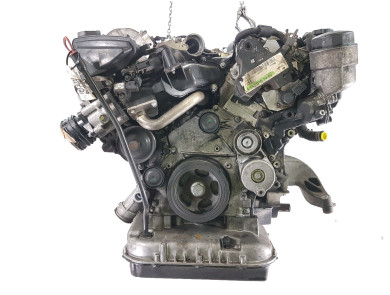Engine used - Mercedes CLASSE E - A6420107400
