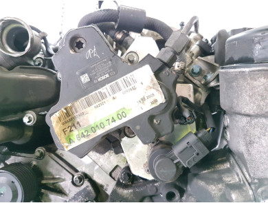 Moteur type A6420107400 - Mercedes CLASSE E III PH.1 - Y1-4321V