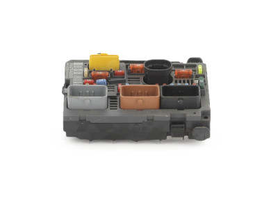 Boitier BSM - Citroen C4 PICASSO I - 9667044880 - Q0-1874P