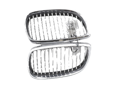 Grille used - BMW SERIE 3 - 51 13 7157277