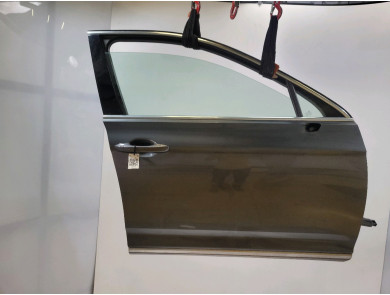 Right front door  used - Volkswagen PASSAT - 3G0831056 AG