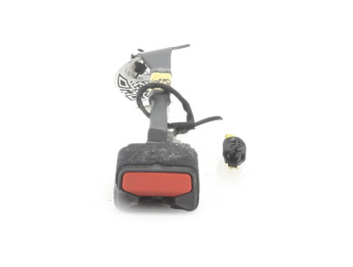 Left front belt clip - Peugeot 308 II PH.1 - 96776837XT - I1-8743W