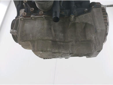 Moteur type K9K830 - Renault MEGANE COUPE III PH.1 - L1-3815L