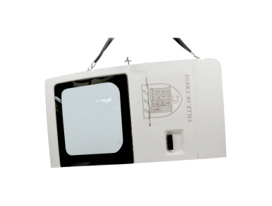 Right rear swing door