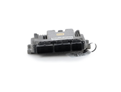 Calculateur moteur occasion - Renault MASTER - 237102265R