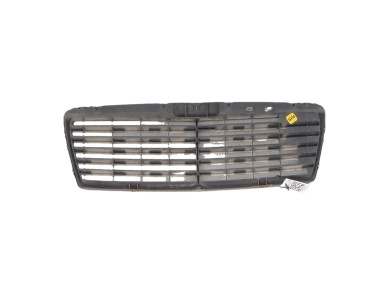 Grille used - Mercedes CLASSE E - 2108800083