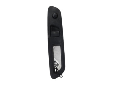 Left window-lift switch panel used - Toyota AYGO - 848200H010