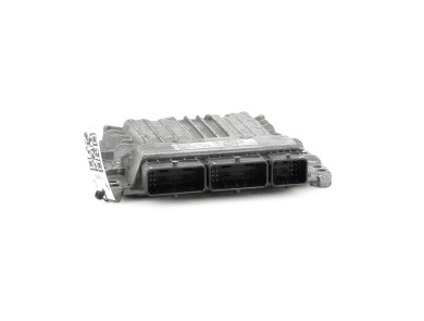 Engine calculator used - Renault MEGANE - 237104833R