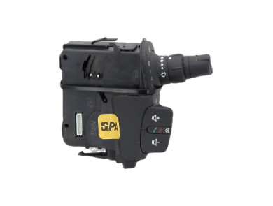 Commodo droit - Renault KANGOO EXPRESS II PH.2 - 8201577539 - P1-9021B