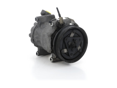 Compresseur de climatisation - Renault CLIO II PH.2 - 8200953358 - R1-5618W