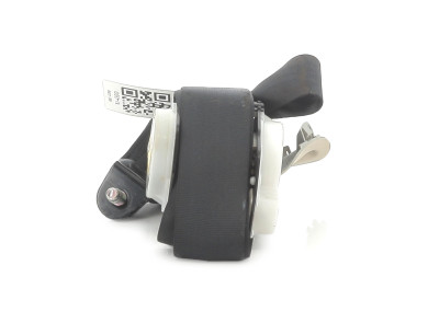 Right rear seatbelt (third row)