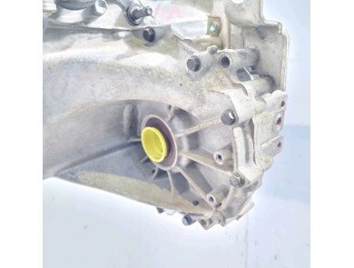 Gearbox type 3030052230 - Toyota YARIS II PH.1 - Z0-6790J