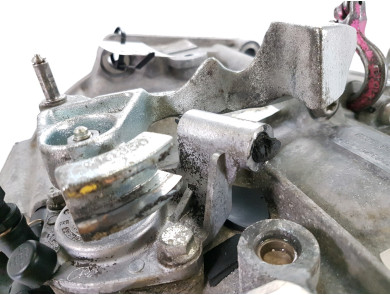 Gearbox type KDN - Volkswagen GOLF V - A0-9728M