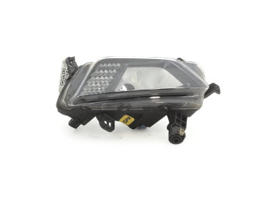 Right front fog light used - Volkswagen POLO - 2G0941662C