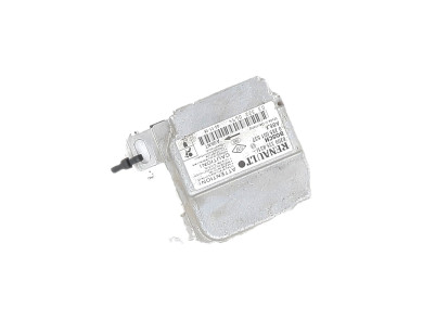 Airbag control unit - Renault CLIO II PH.2 - 8200375763 - X1-0784T
