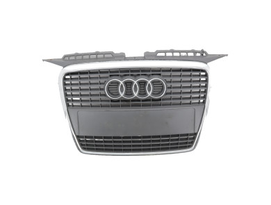 Grille used - Audi A3 SPORTBACK - 8P4853651A 1QP
