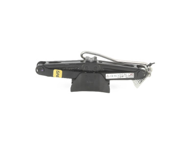 Scissor jack used - Renault ZOE - GPA-23-0019974