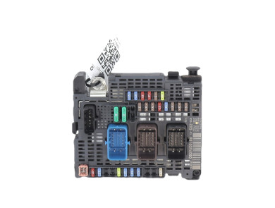 Boitier BSM - Peugeot 308 II PH.1 - 9810296080 - F1-8330T