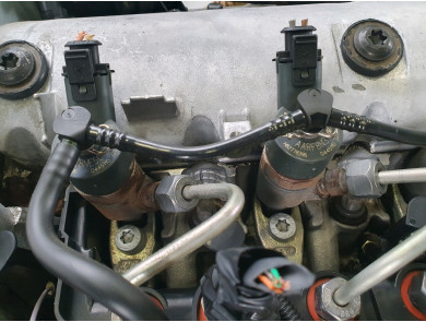 Engine type F9Q872 - Renault MEGANE III PH.1 - M1-5879G
