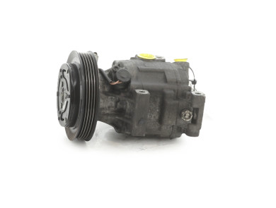 Compresseur de climatisation occasion - Toyota YARIS - 8832052080